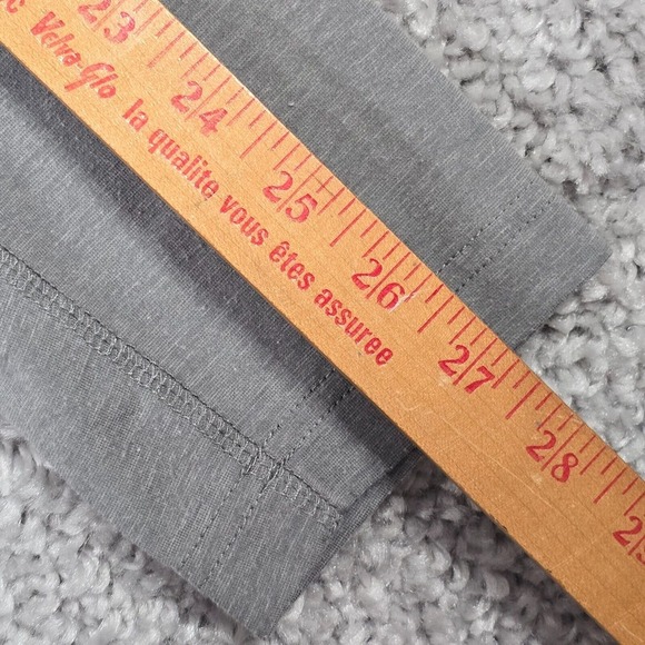 Travis Mathew Mens Shirt XL Gray 1/4 Zip Long‎ Sleeve Casual Logo Golf READ - Picture 11 of 12